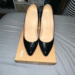 Christian Louboutin Décolleté 868 100 Black Patent leather size 37